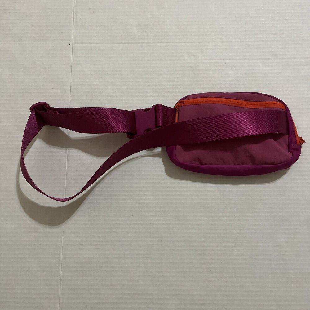 Original OG LULULEMON Everywhere Belt Bag Pink Lychee Raspberry PLYC/RIPR - Picture 4 of 10